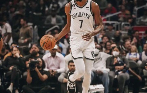 开云体育入口-穆古鲁扎重要时刻出色发挥，篮网带队取胜！